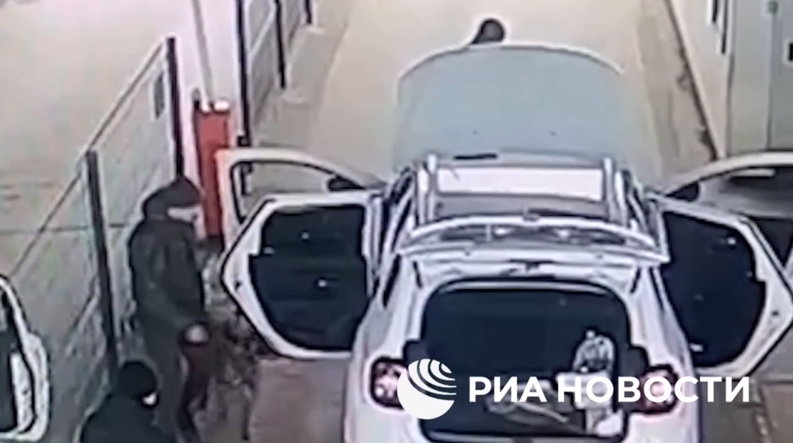 В пункте пропуска на въезде в Крым обнаружили автомобиль с самодельным взрывным устройством