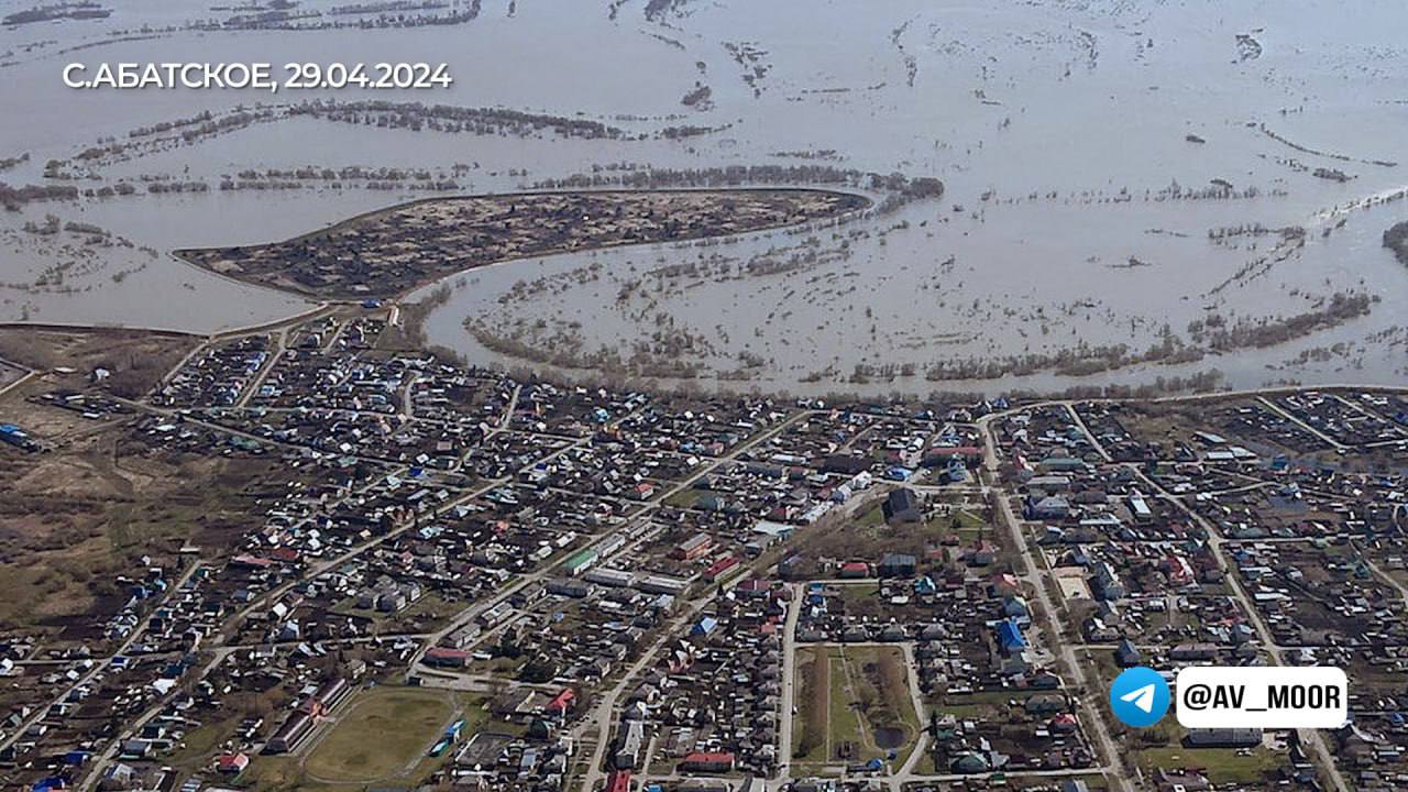 Уровень воды в реке Ишим в Тюменской области превысил исторический максимум, наводнение продолжается