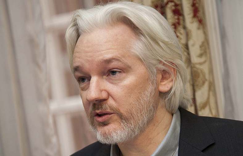 Основателя WikiLeaks Ассанжа освободили в зале суда, его дело прекращено