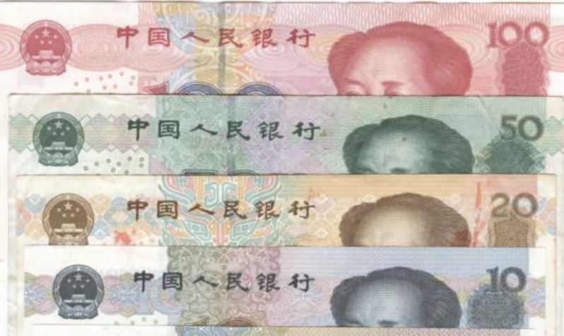 Санкции США осложнили платежи в юанях между Россией и Китам