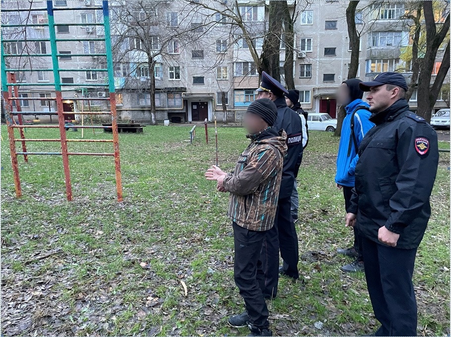 Подыскивал жертв на детских площадках в Керчи и Феодосии: гражданина Украины обвиняют в педофилии