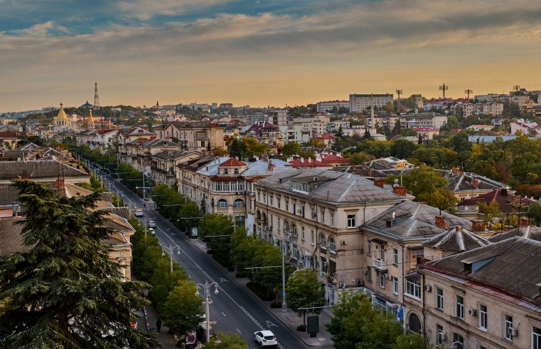 Первые бетонные укрытия установят на пляжах и в парках Севастополя