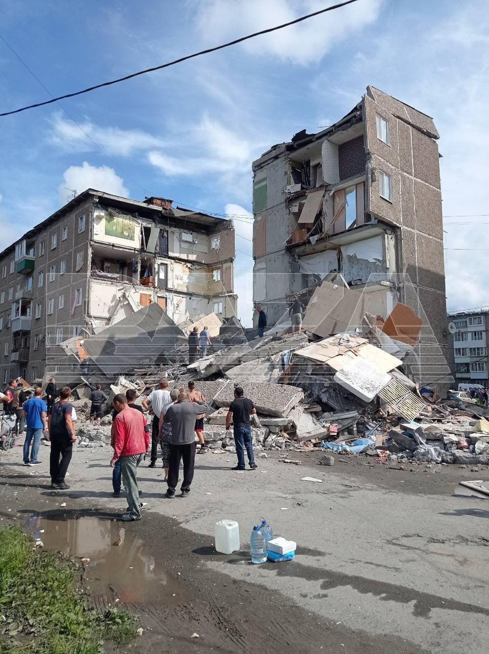 В Нижнем Тагиле произошел взрыв в жилом доме: что известно на данный момент