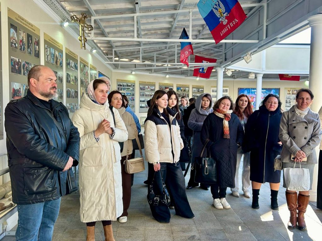 Мультимедийный комплекс «Севастополь. Воинство земное и небесное» посетили крымские советники директоров по воспитанию