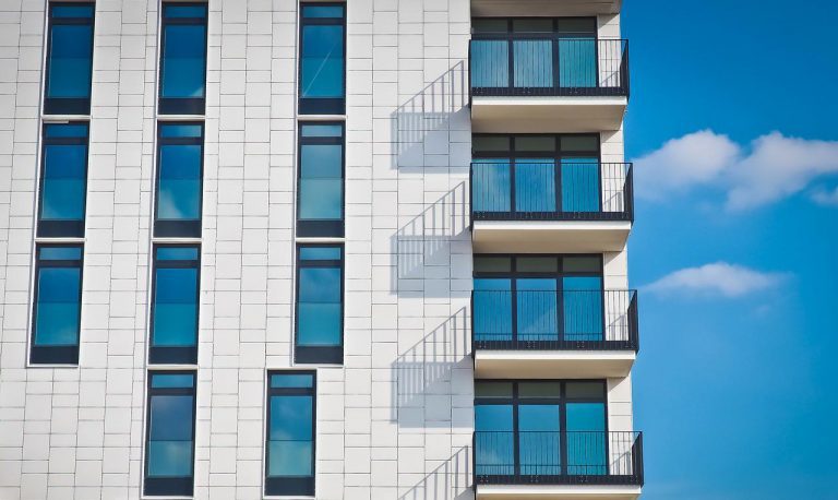 Интерес жителей регионов к недвижимости в Москве упал на 27%