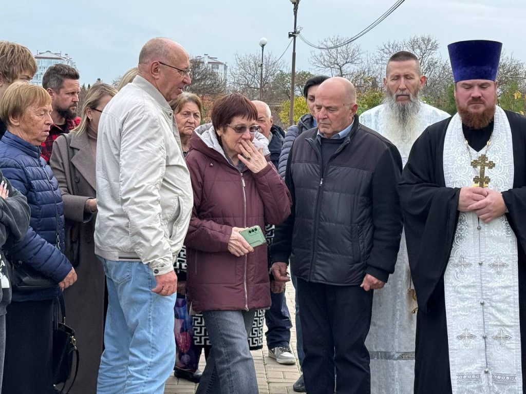 В Севастополе посадили именное дерево в память о погибшем в результате теракта офицере-черноморце