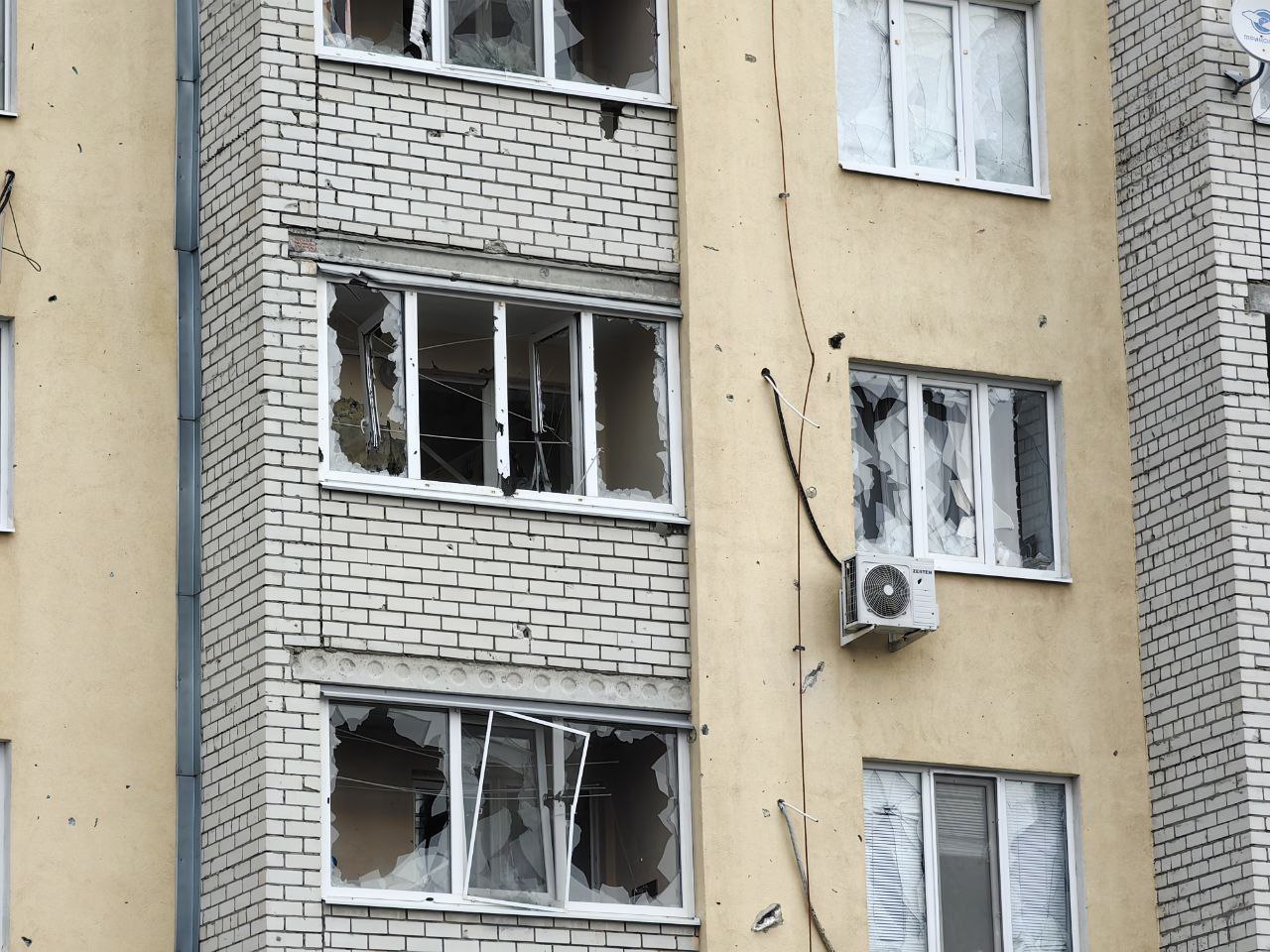 Новая атака ВСУ: над Крымом сбили пять БПЛА, в Саратове повреждены дома, есть пострадавший