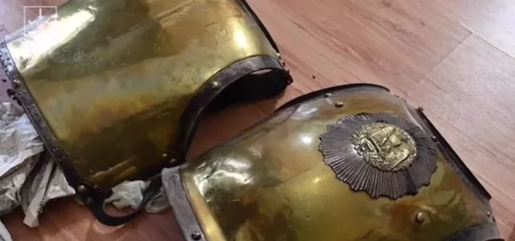 Крупнейшую украденную из Крыма коллекцию артефактов на миллионы долларов нашли у экс-главы Совмина АРК