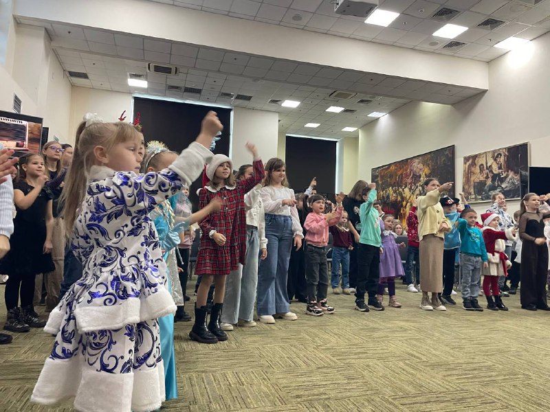 В севастопольском «Аквамарине» прошел благотворительный детский праздник