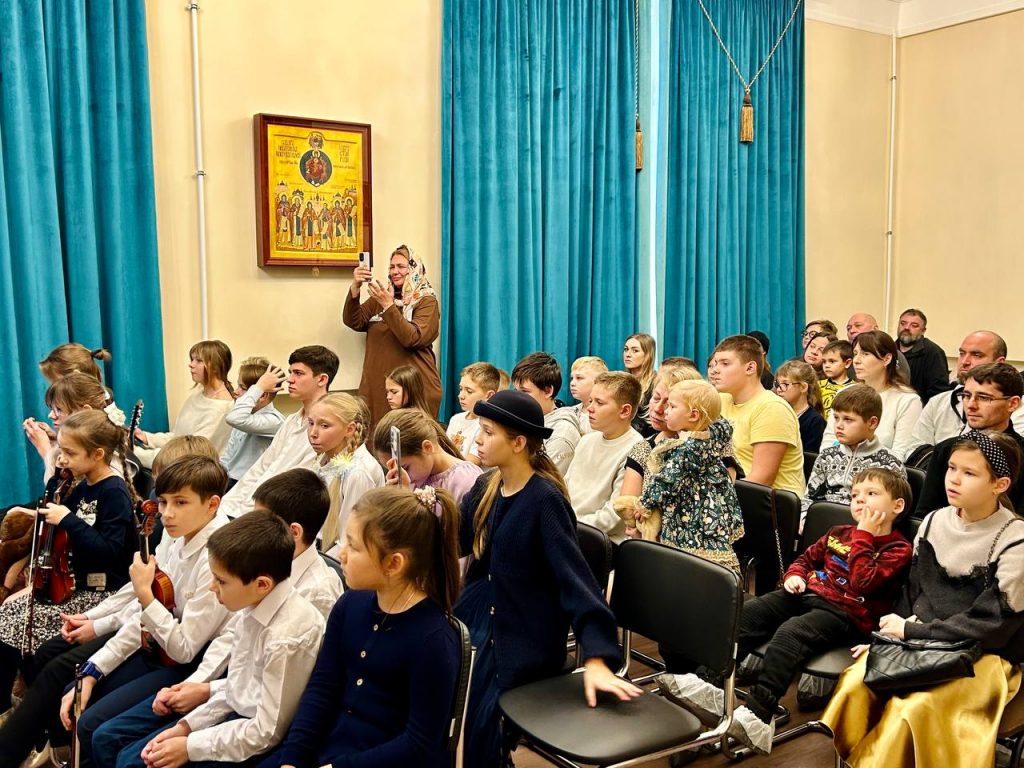 РБОО «Мы — севастопольцы» поздравила воспитанников воскресной школы с Днем святого Николая