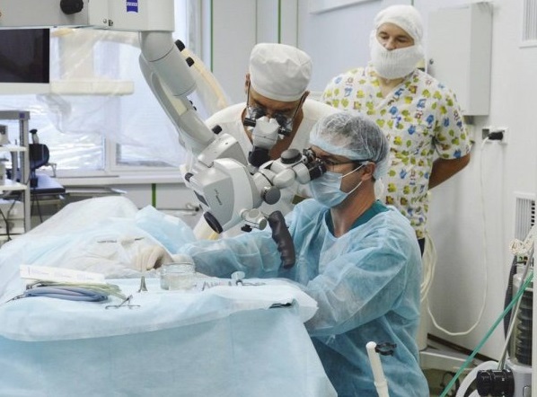 Врачам удалось стабилизировать состояние раненной при атаке на Севастополь девочки