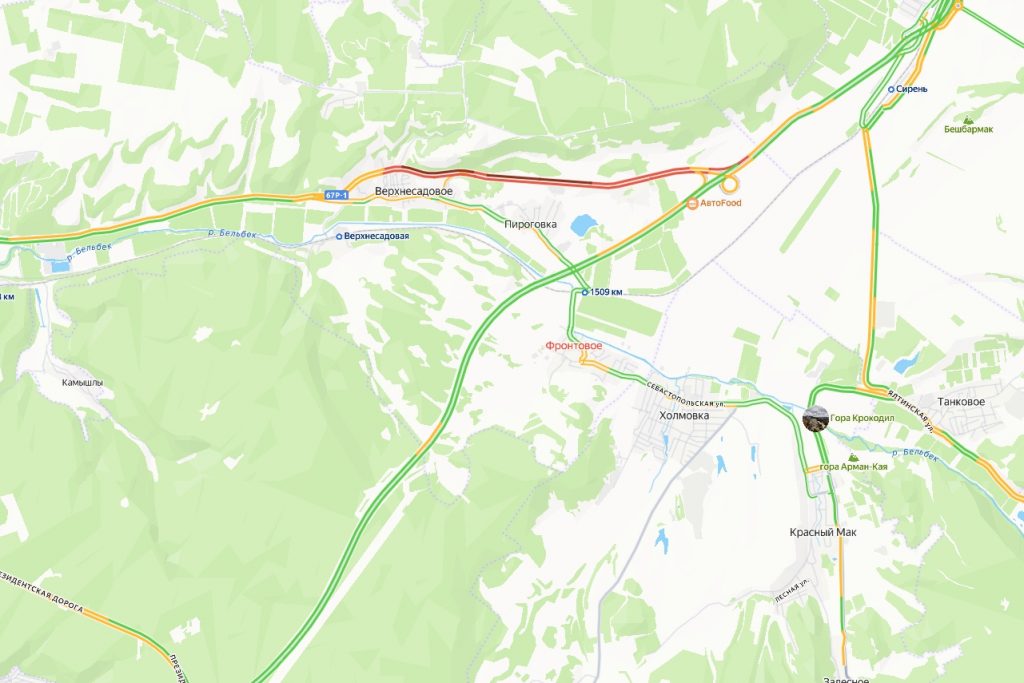 Снежная стихия парализовала движение под Севастополем