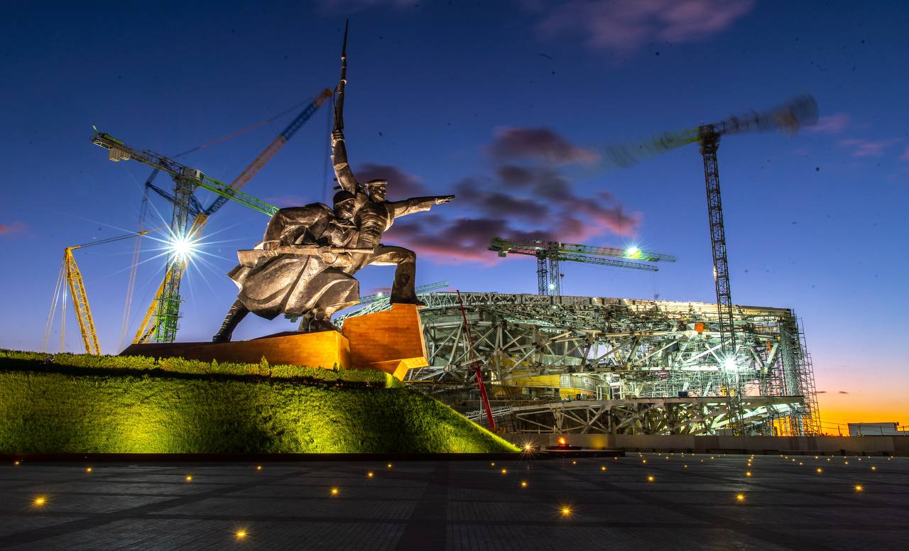 ФСБ выявила нелегальных мигрантов на строительстве театра оперы и балета в Севастополе