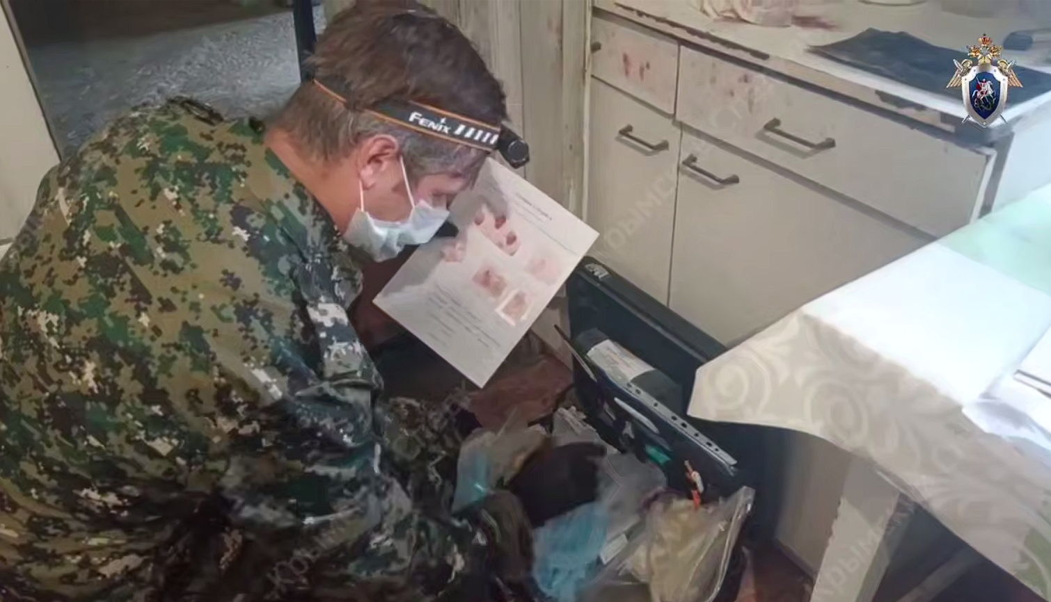 В Крыму выписали из больницы раненого мальчика после нападения родственника на семью