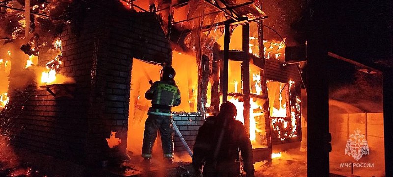 В Севастополе на выходных горели два частных дома