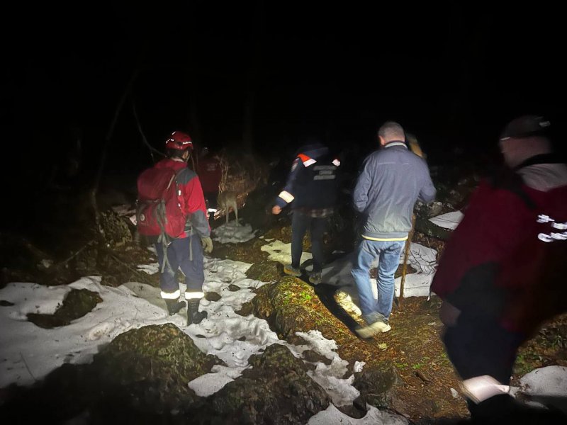 Спасатели Севастополя нашли замерзающих туристов в районе Скельской пещеры