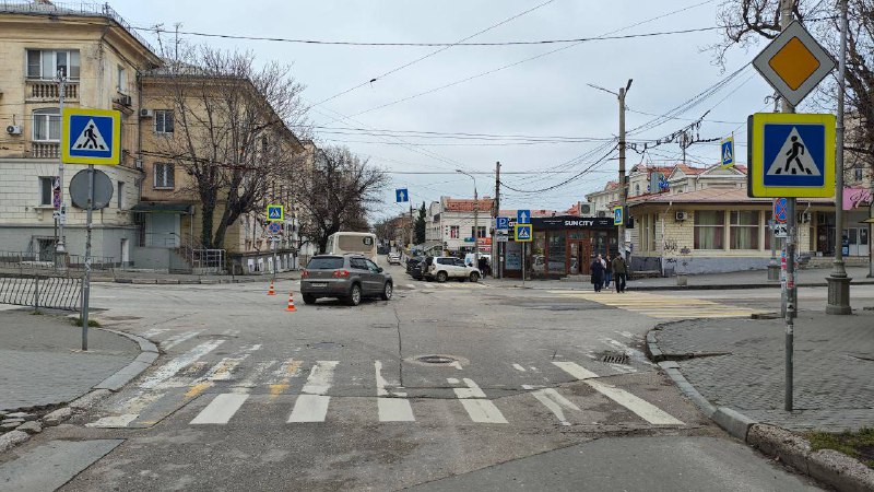 В Севастополе в результате ДТП женщина госпитализирована в медучреждение