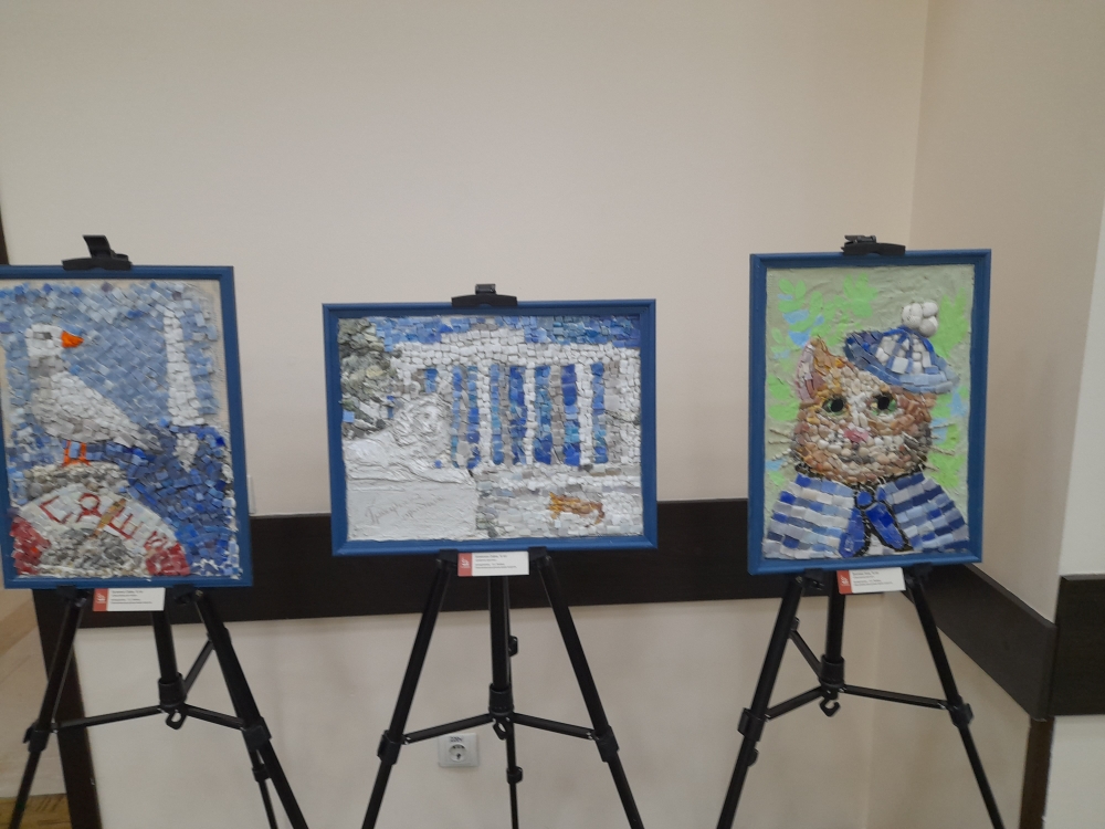 В севастопольском «Аквамарине» открылась выставка в ознаменование событий Русской весны