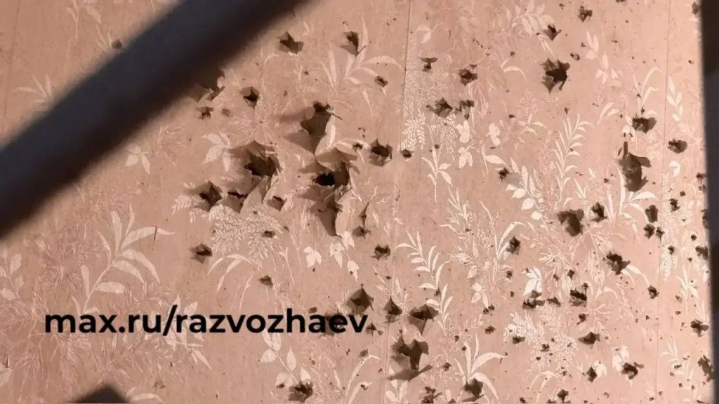 В Севастополе сбитый БПЛА со взрывчаткой повредил многоквартирный дом, ранены 9 человек (фото)