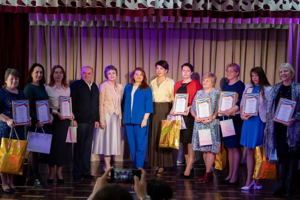 РБОО «Мы Севастопольцы» поздравила призеров и победителей детского конкурса «Спасибо тебе, мама»