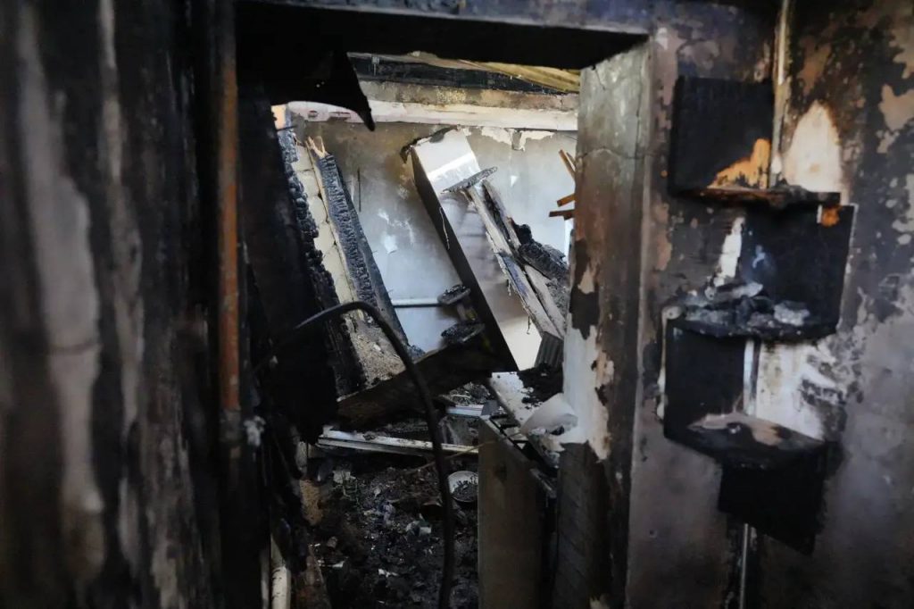 Пострадали 17 домов и три детсада: глава Новороссийска показал повреждения в городе после атаки ВСУ