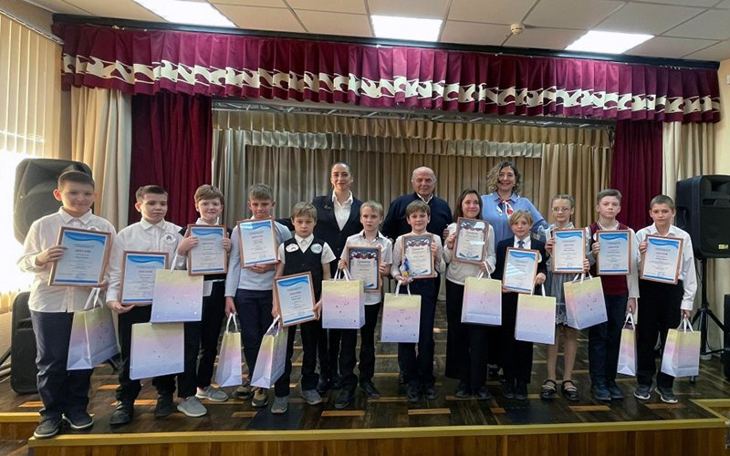 РБОО «Мы— севастопольцы» наградила победителей детского турнира «Самый умный»