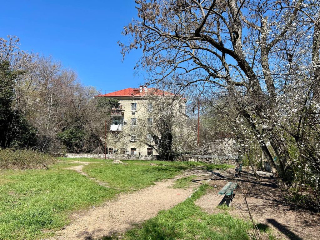 АО «Севастопольстройпроект»: весь в исках и контрактах