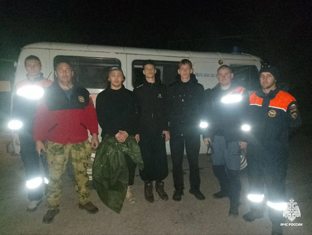 Во время снегопада на Ай-Петри в Крыму заблудились 17 туристов