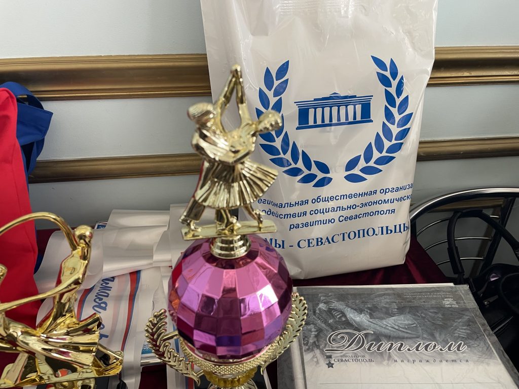 «Мы - севастопольцы» поздравили победителей Юнармейского бала