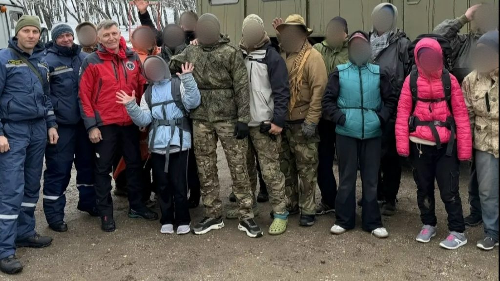 Во время снегопада на Ай-Петри в Крыму заблудились 17 туристов