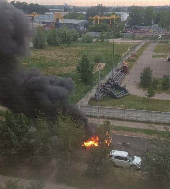 В Балашихе взорвался автомобиль с водителем
