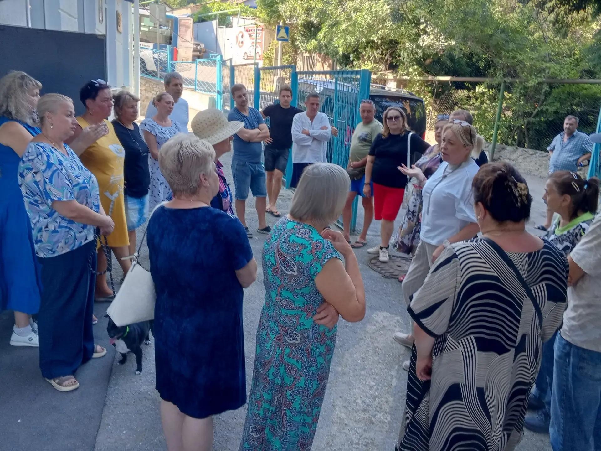 Власти Ялты пояснили, почему в городе неравномерно подают электроэнергию