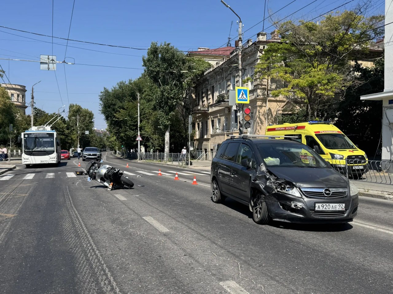В Севастополе в результате ДТП пострадал  байкер