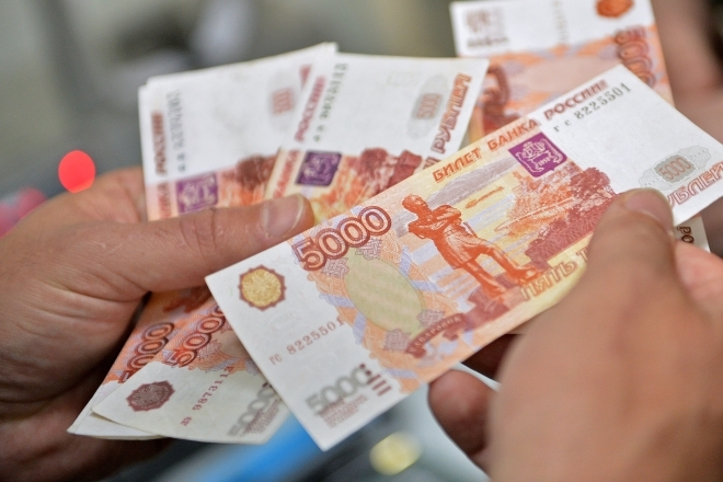 Объем наличных в июле вырос на 43%