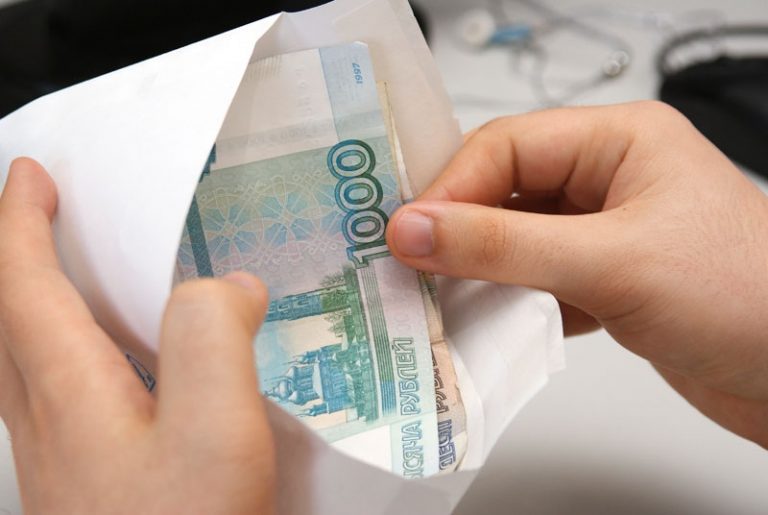 Самозанятые и штатные работники сравнялись по росту доходов