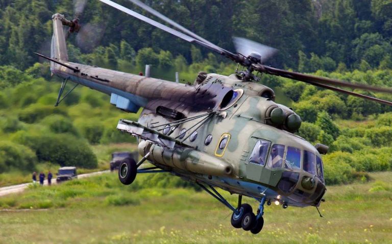 Вертолет Ми-8 совершил жесткую посадку на юге Камчатки