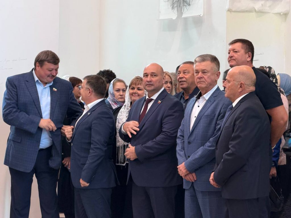 20 лет РБОО «Мы — севастопольцы»: в храме Всех Святых в Земле Русской Просиявших состоялся праздничный молебен - Форпост Севастополь — фото 4