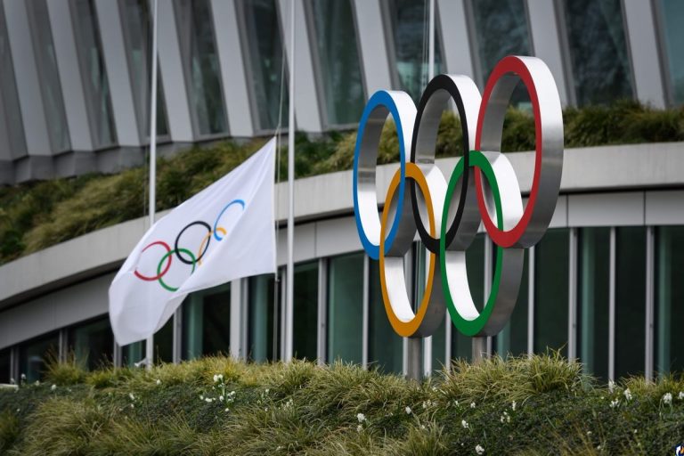 Российские гимнасты получили лицензию на участие в Олимпиаде-2028