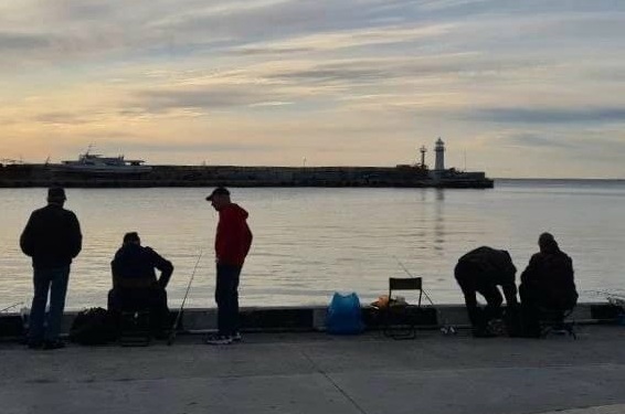 В Ялте и Судаке с 1 ноября введут запрет на рыбалку в Черном море